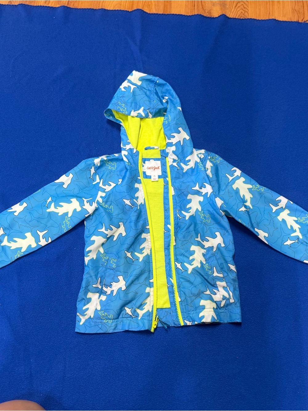 Cat & Jack Blue Shark Hooded kids 4T rain coat with Neon Lime Trim has stains